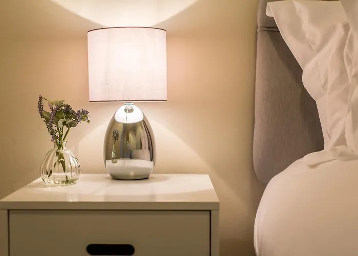 The Polwarth דירה