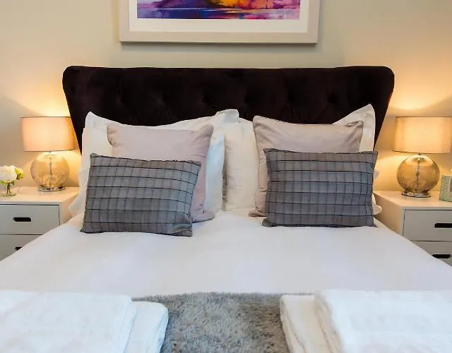 The Polwarth דירה