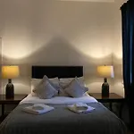 Queen Street Boutique מלון דירות אדינבורו
