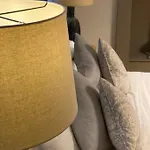 Queen Street Boutique 5*
