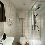Queen Street Boutique אדינבורו