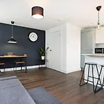公寓 Joivy Contemporary Royal Mile With Balcony 爱丁堡