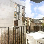 公寓 Joivy Contemporary Royal Mile With Balcony 爱丁堡
