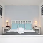 Joivy Contemporary Royal Mile With Balcony 公寓 *