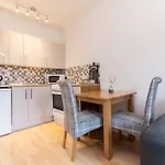 Bright And Cosy Flat At The Heart Of The Old Town - Pass The Keys * Edimburgo