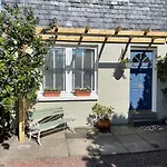 St Margaret's Cottage, Edinburgh