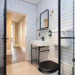 Aparthotel 29 Queen Street 4*