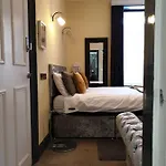 ゲストハウス Lower Gilmore Place エディンバラ
