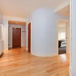 דירה Joivy Spacious 2 Bed,2 Bath Flat, Free Parking And Rooftop Terrace אדינבורו