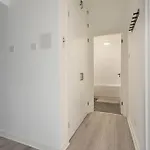 Διαμέρισμα Modern & Bright 1 Bed For 4 Close To Centre!