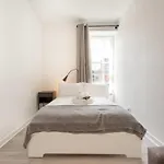 Διαμέρισμα Modern & Bright 1 Bed For 4 Close To Centre!