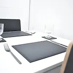 Modern & Bright 1 Bed For 4 Close To Centre!