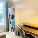 Modern By Leith Walk شقة