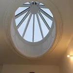 Centre New Town 2 Bedroom Flat Apartman
