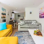 Castle View Luxury 1 Bed شقة