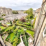 Hébergement de vacances Beautiful Centre Georgian 4 Bed Townhouse With Private Garden Édimbourg