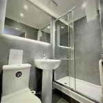 Elite 3 Bed New Town With Private Walled Garden *
