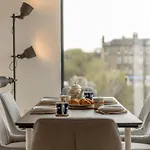 Designer Urban Apartment With City Terrace Appartement