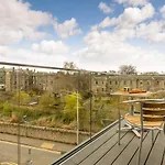 Designer Urban Apartment With City Terrace Appartement Edinburgh
