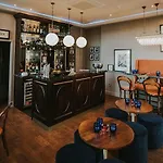 Fraser Apart Otel 4*