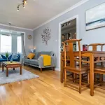 Stunning Flat With Sea View And Parking - Pass The Keys Appartement