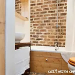 Cozy With Character Vibrant Style Flat At Leith Links Park *