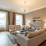 Exclusive 2 Bed, Free Private Parking, In West End * Edinburgh