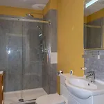 Дом отдыха Superb 3beds House In Chic Area Of The Centre - Pass The Keys *
