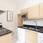 Joivy Chic Near Stockbridge Market * Edinburg