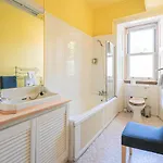 Rosehall 4*