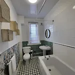 4 Bedrooms By Sensational Short Lets & Serviced Appartamento Edimburgo