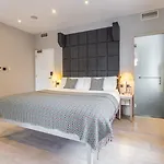 Hotell The On The Mile 4*