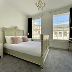 Apartment South Bridge *