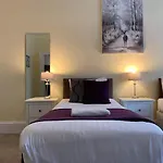 Joivy Adorable Flat Near West End *
