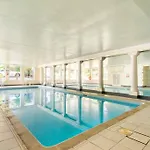 Central, Bright 2 Bed Flat - Pool & Sauna Lägenhet *