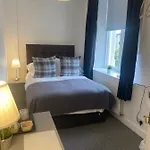 Ellwyn House Hotel *
