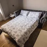 Cosy Near Centre * Edinburgh