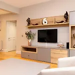 Joivy Splendid Flat Near Castle *