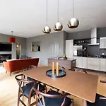 Joivy Stylish Flat In New Town Διαμέρισμα *
