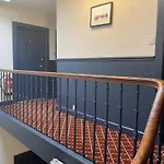 The Kingsview Townhouse - Boutique * Edinburg