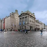 Апартаменты Luxury 3 Bed Royal Mile