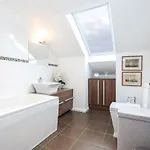 Апартаменты Luxury 3 Bed Royal Mile Эдинбург