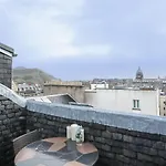 Апартаменты Luxury 3 Bed Royal Mile Эдинбург
