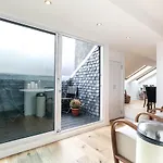 Luxury 3 Bed Royal Mile Апартаменты *