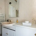 Abercorn Semi-detached House Tatil Evi *