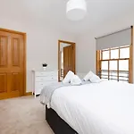 アパート Joivy Bright And Cosy Flat Near The Scotland Gallery エディンバラ