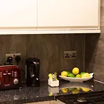 New 3-bedroom Close To Centre