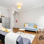 Bright New Town 2br-1ba, 1 Min To George St By Bonjour Residences *