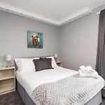 Appartement Modern Spacious 3 Bedroom Centre - Free Parking - Private Balcony