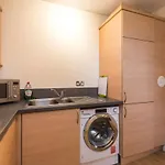 Elegant 2 Bedroom Centre - Free Parking - Private Balcony * Edinburgh